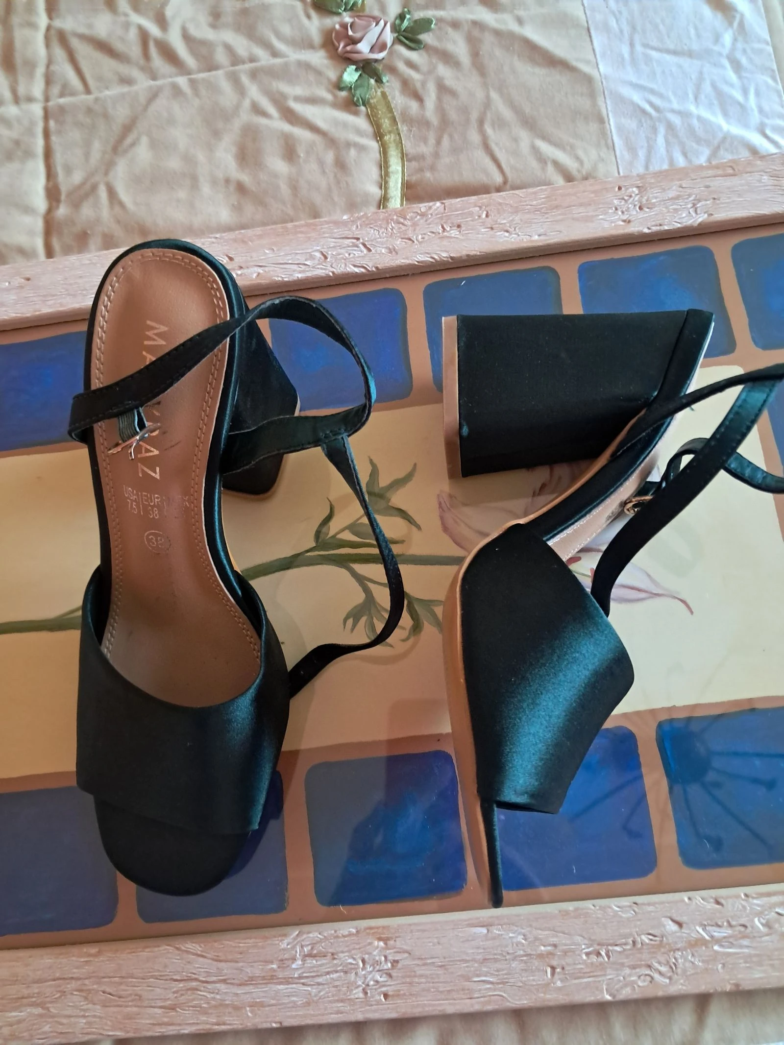 Sandalias tacón de mujer  – photo 2